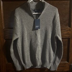 NWT Crown & Ivy Men's Zip-Up Gray Sweater